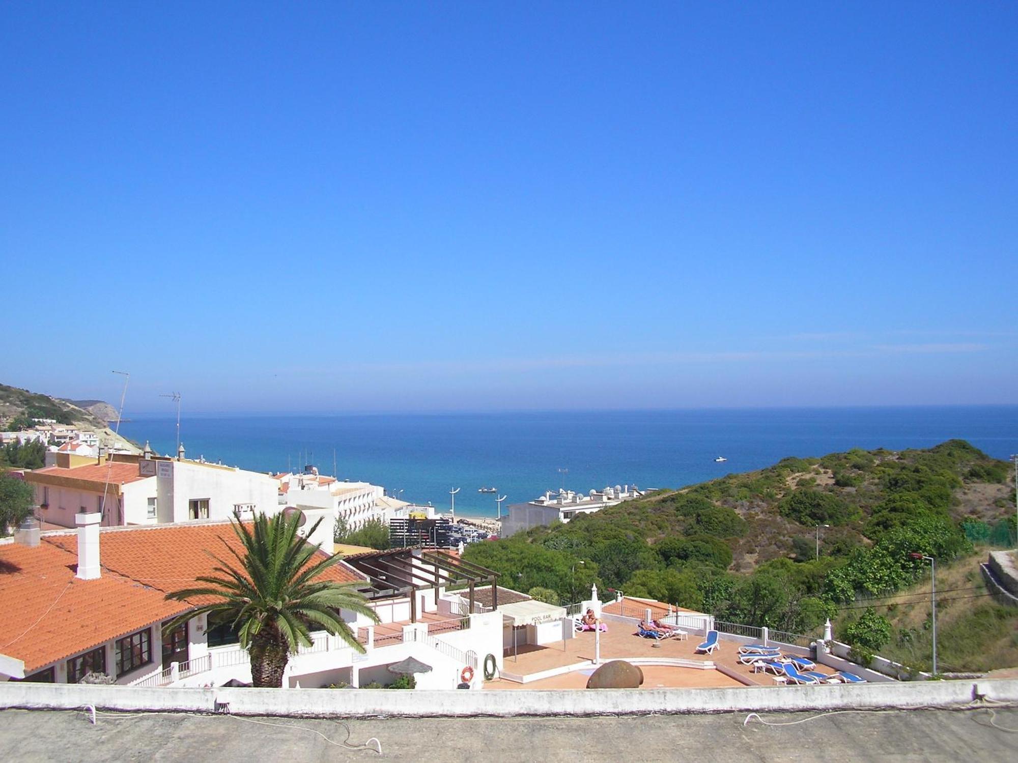 Apartamentos Salema Praia Club Exterior photo